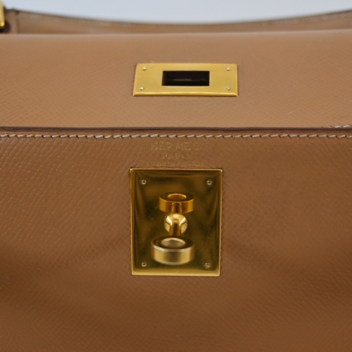 17 - Hermes Kelly 28 Natural Courchevel Handbag Hermes Kelly 28 Naturel, 28cm.     Hardware: Gold   ... 