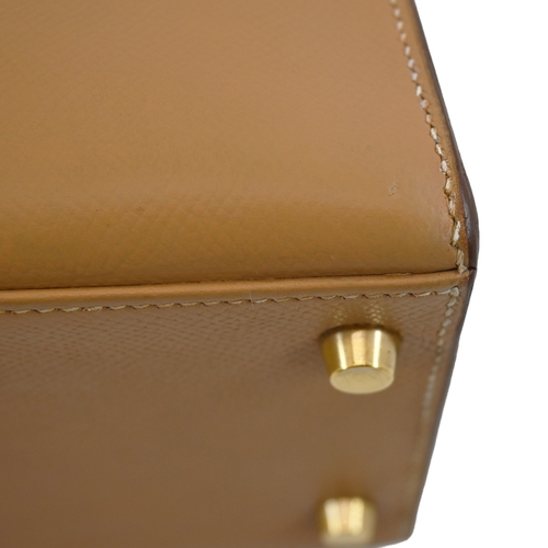 17 - Hermes Kelly 28 Natural Courchevel Handbag Hermes Kelly 28 Naturel, 28cm.     Hardware: Gold   ... 