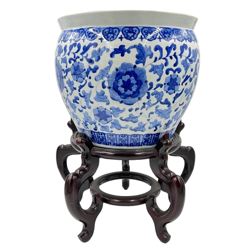 171 - CHINESE BLUE AND WHITE PORCELAIN PLANTER CHINESE BLUE AND WHITE PORCELAIN PLANTER    Planter: H: 36c... 