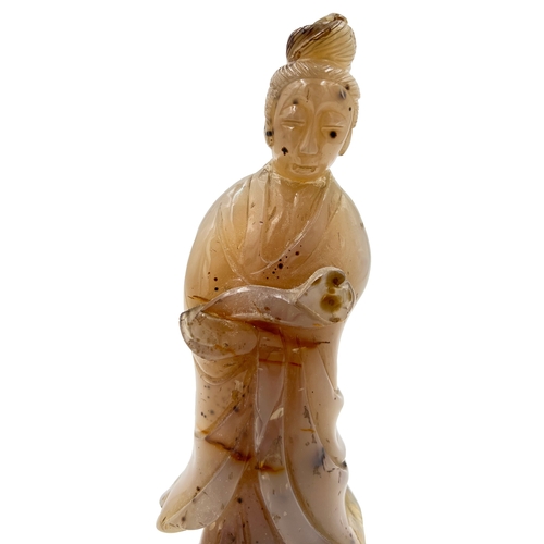 174 - A CARVED CHINESE AGATE FIGURE A CARVED CHINESE AGATE FIGURE    H: 21.5cm    ... 