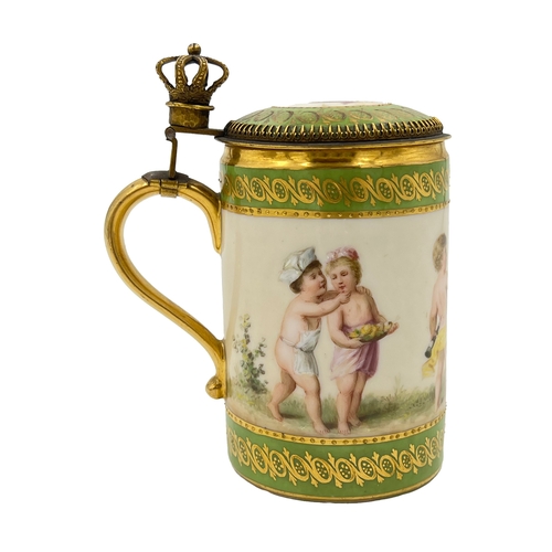 205 - HAND PAINTED ANTIQUE VIENNA PORCELAIN TANKARD, 19TH CENTURY HAND PAINTED ANTIQUE VIENNA PORCELAIN TA... 