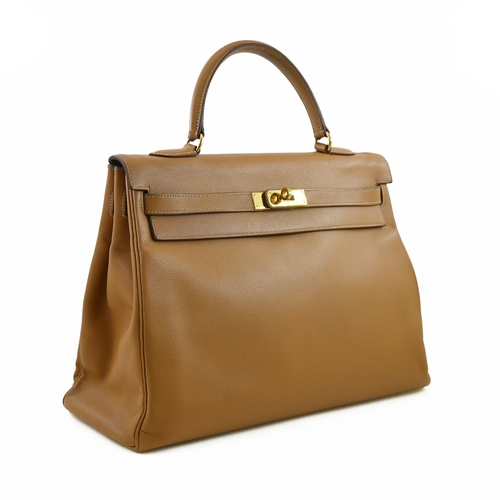 21 - Kelly 32 Natural Courchevel Handbag Hermes Kelly 32 Naturel, 32cm.     Hardware: Gold    Leathe... 