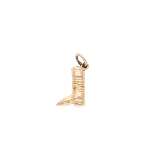 30 - 9ct Gold Boots Charm 9ct Gold Boots Charm            HALLMARKS: marked for 9ct Gold              MEA... 