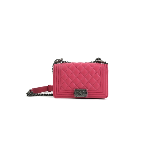 4 - Chanel Metiers d'Art Collectors Box Chanel Set of 4 mini bags Pink/Red in Various sizes.     Ha... 