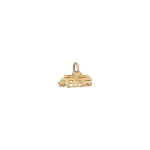 56 - 18ct Gold Crucifix Pendant. 18ct Gold Crucifix Pendant.            HALLMARKS: marked for 18ct Gold  ... 