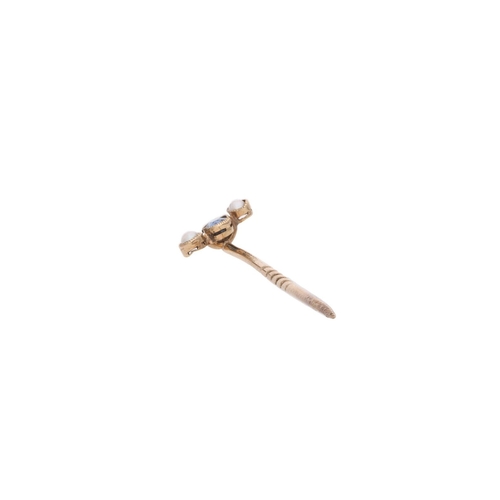 70 - 9ct Gold Sapphire and Pearl Stick Pin. 9ct Gold Sapphire and Pearl Stick Pin.            HALLMARKS: ... 