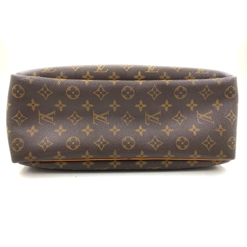 9 - Louis Vuitton Deauville / Cosmetics Bag Louis Vuitton Cosmetics Bag / Deauville, 35cm.     Hard... 