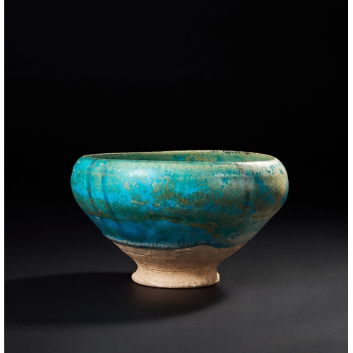 144 - A SELJUK KASHAN TURQUOISE GLAZED CALLIGRAPHIC POTTERY BOWL, PERSIA, 13TH CENTURY    A 13th century P... 