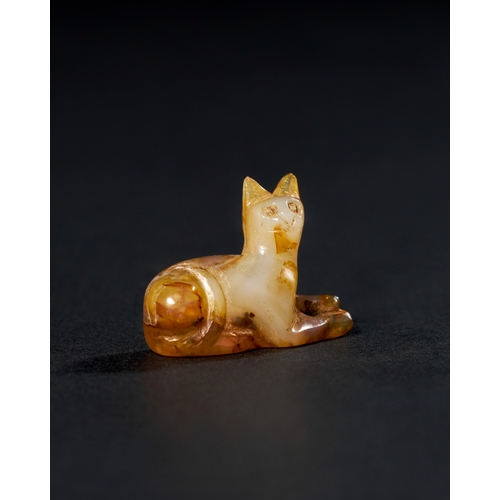 3 - AN EGYPTIAN SEATED AGATE CAT AMULET, LATE PERIOD TO PTOLEMAIC PERIOD, 664-30 B.C. This elegant Egypt... 