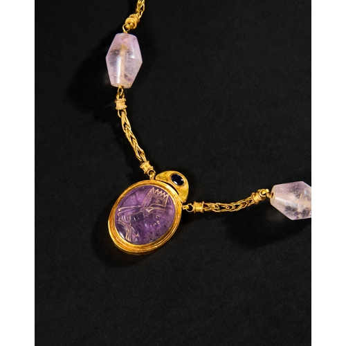 85 - A GOLD AND AMETHYST NECKLACE FEATURING TIGRANES THE GREAT AND HIS SONS, 1ST CENTURY B.C. OR LATER A ... 