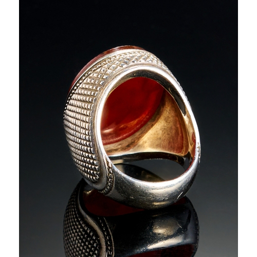 142 - AGATE ISLAMIC SILVER RING WITH CALLIGRAPHIC INSCRIPTION, LATE 19TH-EARLY 20TH CENTURY  AGATE ISLAMIC... 