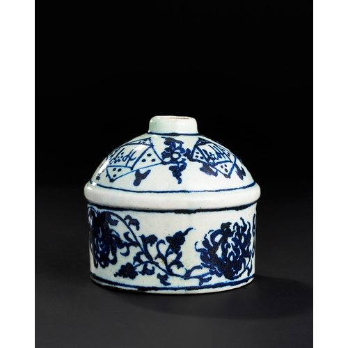 180 - A CHINESE CERAMIC INKWELL FOR THE ISLAMIC MARKET, POSSIBLY MING DYNASTY  A CHINESE CERAMIC INKWELL F... 