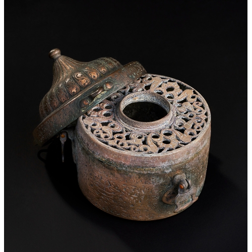 225 - A LARGE SELJUK BRONZE INKWELL WITH OPEN WORKED INTERIOR, KHURASSAN, 13TH CENTURY  A LARGE SELJUK BRO... 