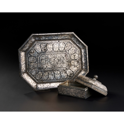 257 - A 19TH CENTURY INDIAN BIDRI SILVER INLAID PANDAN BOX ON A TRAY  A 19TH CENTURY INDIAN BIDRI SILVER I... 