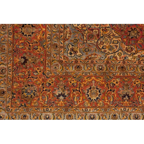 341 - LARGE ANTIQUES PART SILK KASHAN CARPET, 577 X 375CM Vintage Kashan part silk rug, with a very high s... 