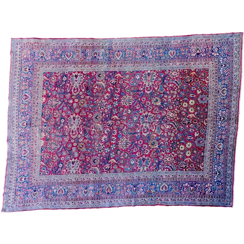 365 - A LARGE WOOL MASHAHD CARPET, 422 X 300CM A very well-woven piece with high-quality wool and natural ... 