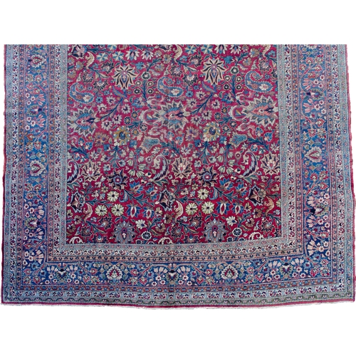 365 - A LARGE WOOL MASHAHD CARPET, 422 X 300CM A very well-woven piece with high-quality wool and natural ... 