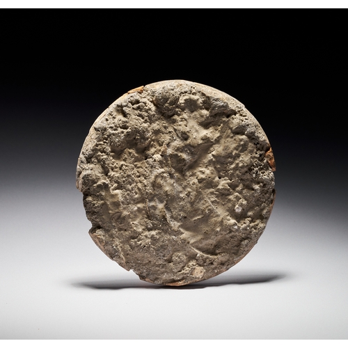 68 - A ROUND ZAND ISLAMIC CALLIGRAPHIC GLAZED CERAMIC TILE, PERSIA, 18TH - 19TH CENTURY This circular arc... 