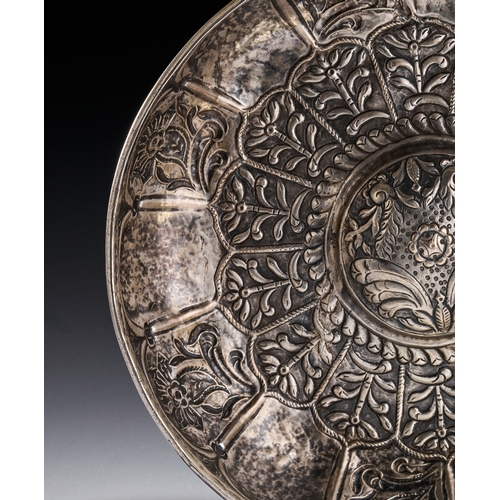75 - A SILVER HAMMAM BOWL, OTTOMAN TURKEY, 18TH CENTURY This Ottoman Turkish silver hammam bowl features ... 