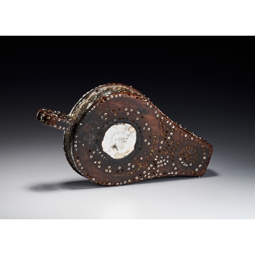 91 - AN OMANI INLAID WOOD COFFEE BEAN COOLER DATED 1275 AH This Omani coffee beans cooler is fashioned in... 