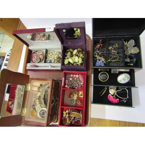 COSTUME JEWELLERY, large collection of costume jewellery in 5 assorted