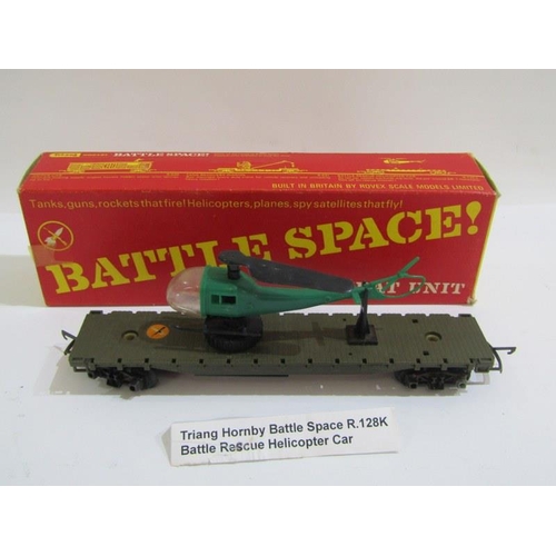 274 - TRI-ANG HORNBY, good collection of Tri-ang Hornby  Battlespace, 13 boxed Battlespace units to includ... 