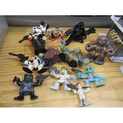 417 - STAR WARS, plastic container of Star Wars mixed figures by Hasbro, including Darth Vader, Storm Troo... 