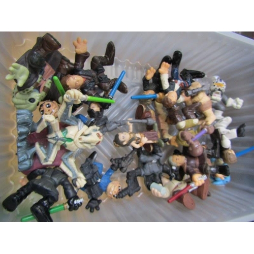 417 - STAR WARS, plastic container of Star Wars mixed figures by Hasbro, including Darth Vader, Storm Troo... 