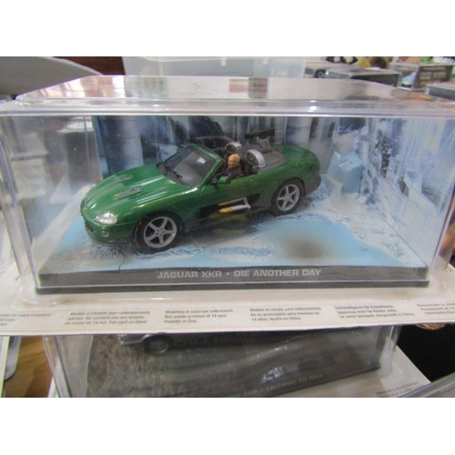 423 - JAMES BOND VEHICLES, collection of 20 James Bond vehicles in original presentation boxes; Citroen 2C... 