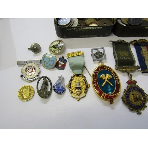 438 - ENAMEL BADGES, COINS, ETC, ROAB enamelled badges, including a donor badge to Grove House Orphanage, ... 