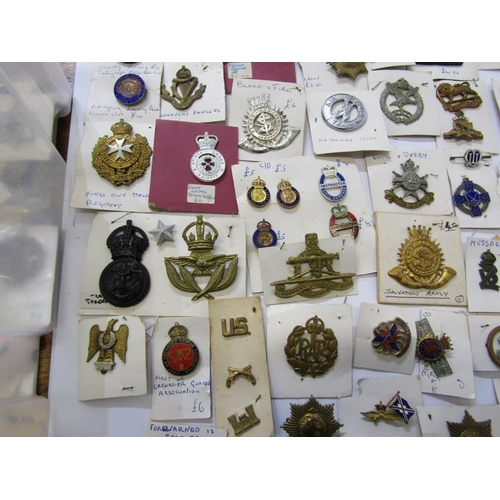 447 - CAP BADGES, a large box of assorted cap badges both English & Foreign including The Royal Scots, She... 