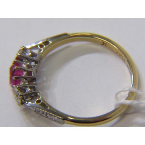 534 - 18ct YELLOW GOLD 3 STONE RUBY & DIAMOND RING, principal oval cut ruby with brilliant cut diamond to ... 