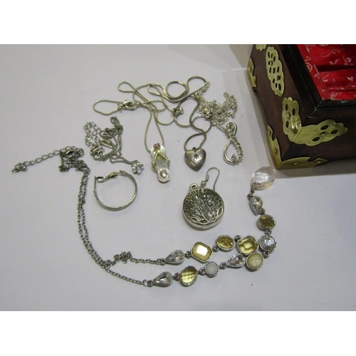 577 - COSTUME JEWELLERY, box containing selection of compacts, screw back pocket watch, earrings, etc