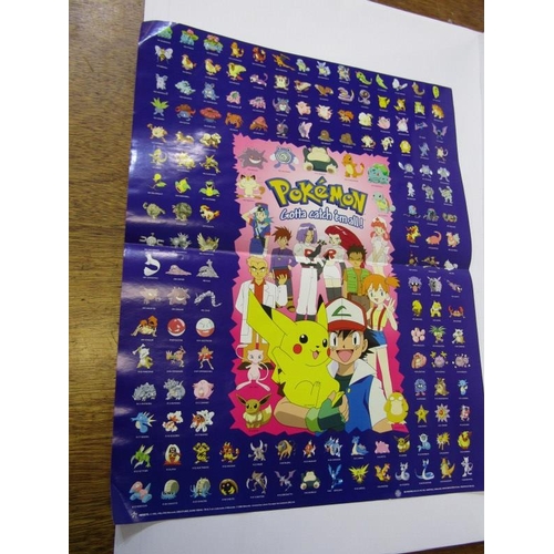 604 - POKEMON, large collection of Pokemon trading cards