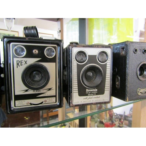 698 - PHOTOGRAPHY, collection of 10 vintage boxed cameras including Coronet Ambassador & Consul Brownie mo... 