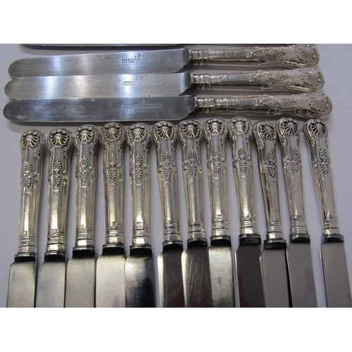 43 - KINGS PATTERN SILVER CUTLERY, set of 12 silver handled dessert knives and 10 matching dinner knives,... 