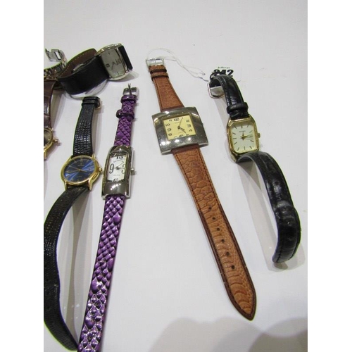 263 - LADY'S & GENTS DRESS WATCHES, 9 assorted wrist watches including Sekonda, also Timex square face wat... 