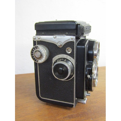 122 - VINTAGE CAMERAS, Yashica 635 camera, together with miniature Eljy Lumiere camera