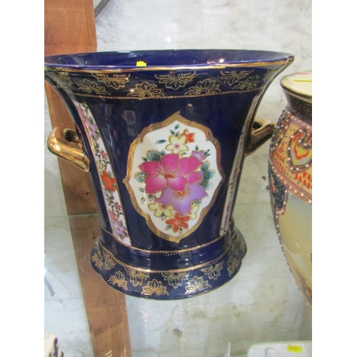 128 - ORIENTAL CERAMICS, modern jardiniere and gilded blue ground twin handled vase, 22cm height