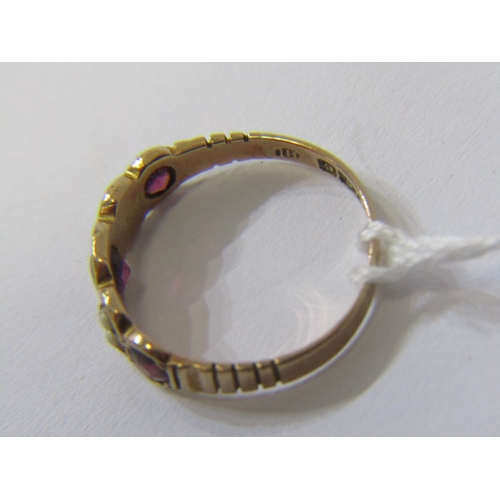 154 - GARNET & PEARL RING, vintage 9ct yellow gold ring, set 3 graduated garnets interspersed by pearls, s... 