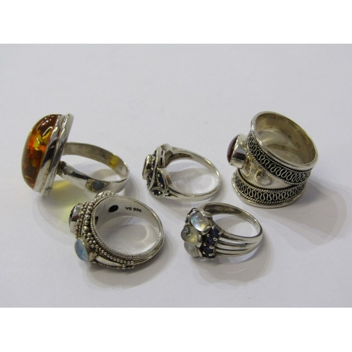 225 - 5 SILVER STONE SET RINGS, various designs & sizes