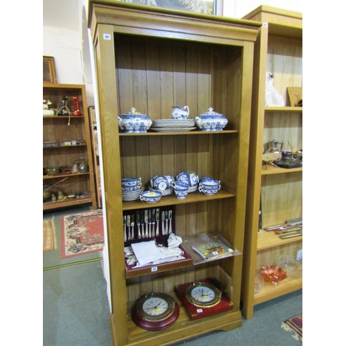 487 - MODERN LIGHT OAK BOOKCASE, 190cms high, 88cms wide