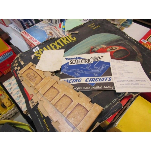 240 - VINTAGE SCALEXTRIC GRAND PRIX SERIES, by Triang, model no G.P.3, box a/f