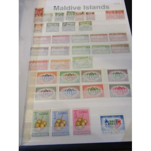 152 - THE MALDIVES in 1 album