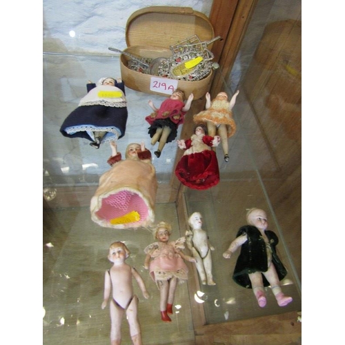 219A - COLLECTION OF EARLY JOINTED DOLLS, 9 assorted dolls some in traditional dress also a box of early do... 