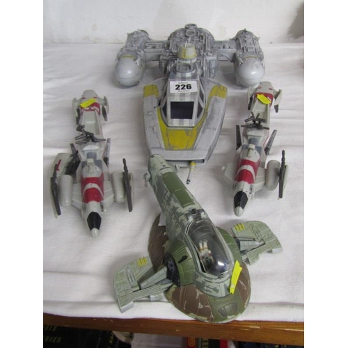 226 - STAR WARS, Star Fighter model by Lucas Films, 2 Star Wars pursuit vehicles by Hasbro and 1 other