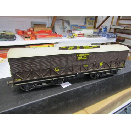 250J - 1:32 GOODS WAGON, in box