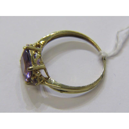 290 - AMETHYST RING, 9ct yellow gold ring, set a square form cushion cut amethyst, size P