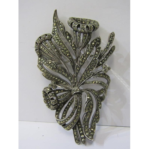 309 - SILVER & MARCASITE JEWELLERY, floral and converter brooches, together 3 pairs of assorted earrings, ... 