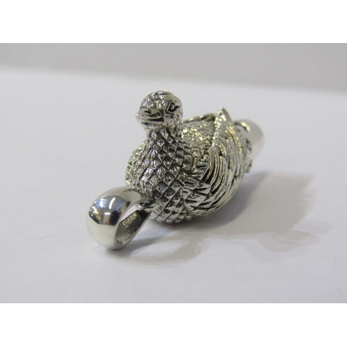 394A - NOVELTY SILVER WHISTLE, 925 silver whistle in the form of a duck